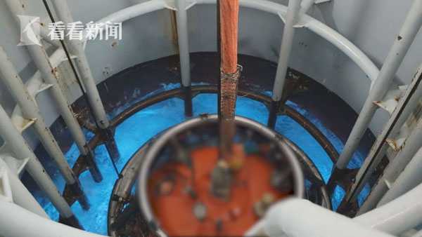 下潜深度屡屡破纪录,海军潜水员援潜救生演练事件