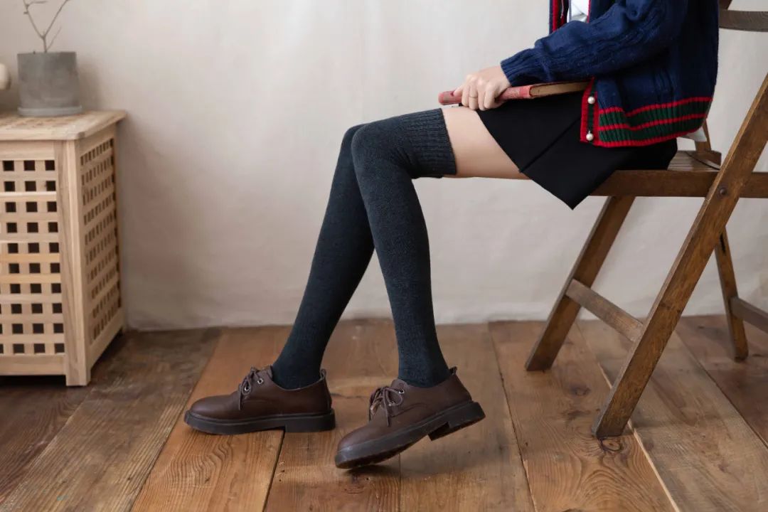 适合冬天穿的加厚保暖袜,冬天过膝护腿加厚保暖袜