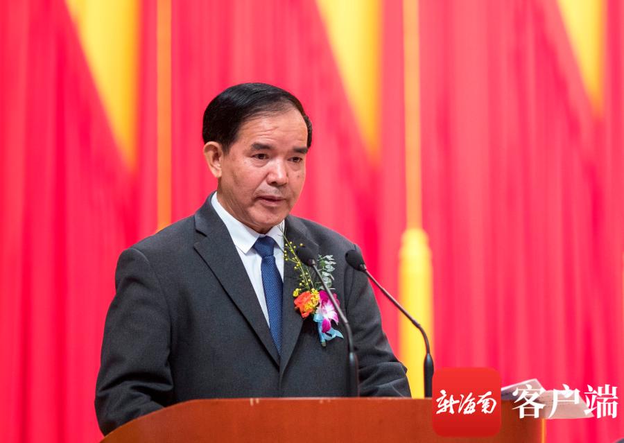 躬身向小草中国热带农业科学院副院长、研究员刘国道35载致敬海南