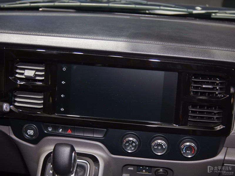 福特新世代全顺pro正式上市,福特新全顺pro落地价