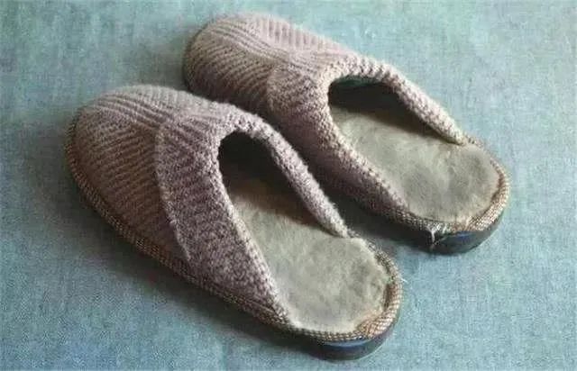 穿着舒服加绒防雨鞋,冬季慵懒风鞋防水