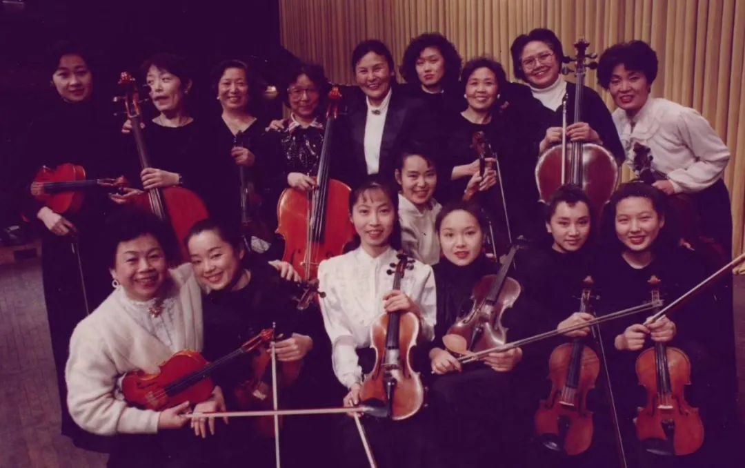 爱乐女,爱乐乐团演唱女人花