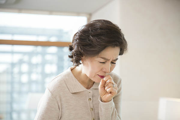 假牙铁丝钩不谨慎吞下怎么办,不谨慎把假牙戴钩子吞了怎么办