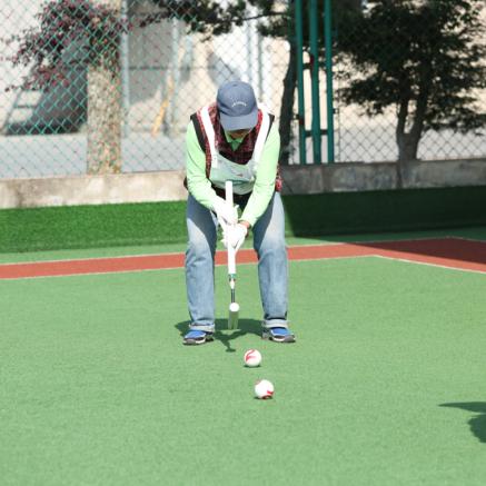 浦锦街道生活日记——“锦”彩群文丨有这么一群活跃在300平米绿茵场上的老小孩以球会友尽显夕阳风采
