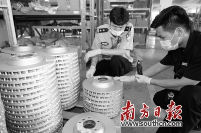 2022年海关筑牢国门防线,黄埔海关缉私局