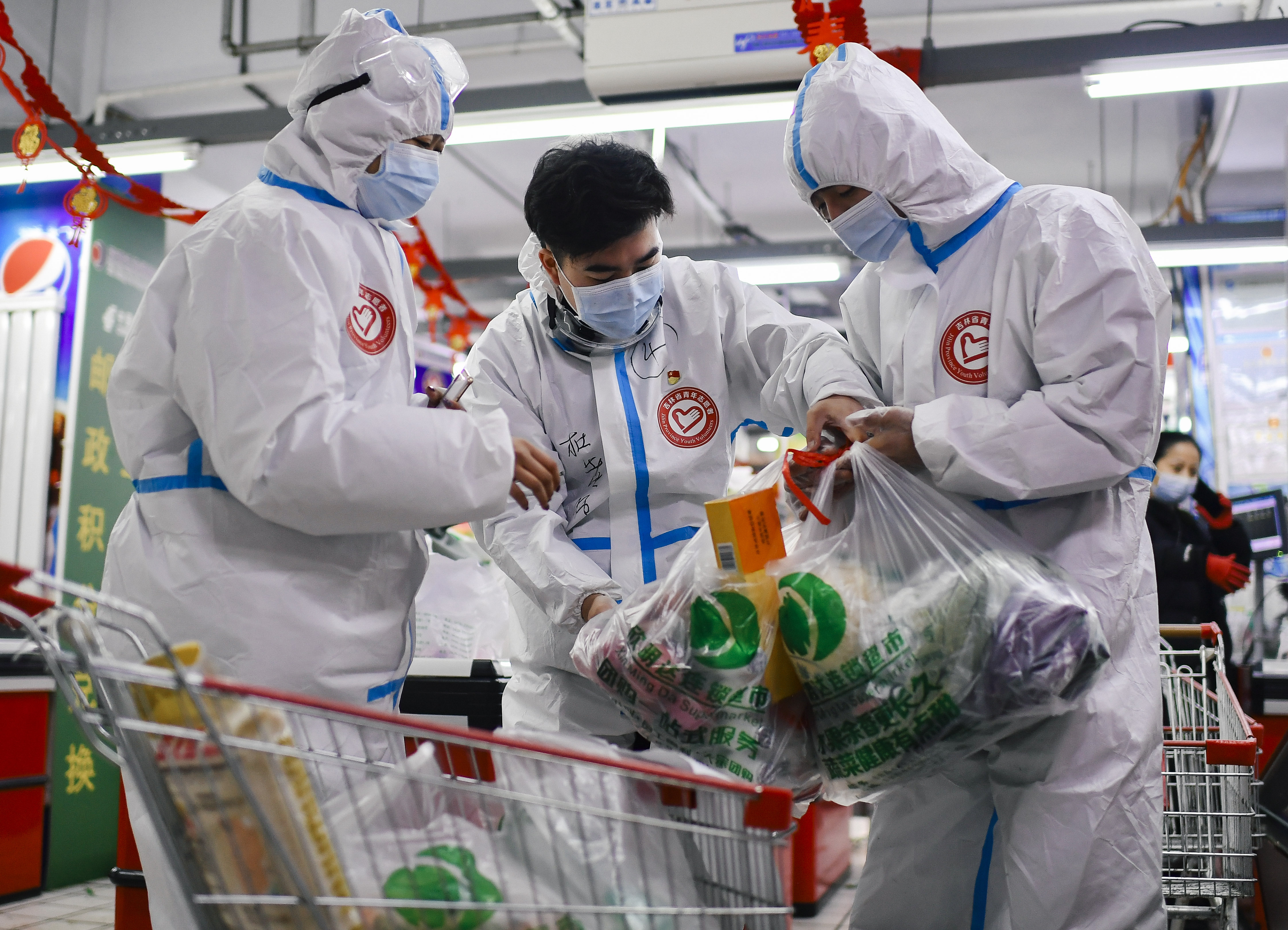 吉林通化志愿者杜思成：我是你的“腿”，代你购物、为你跑腿