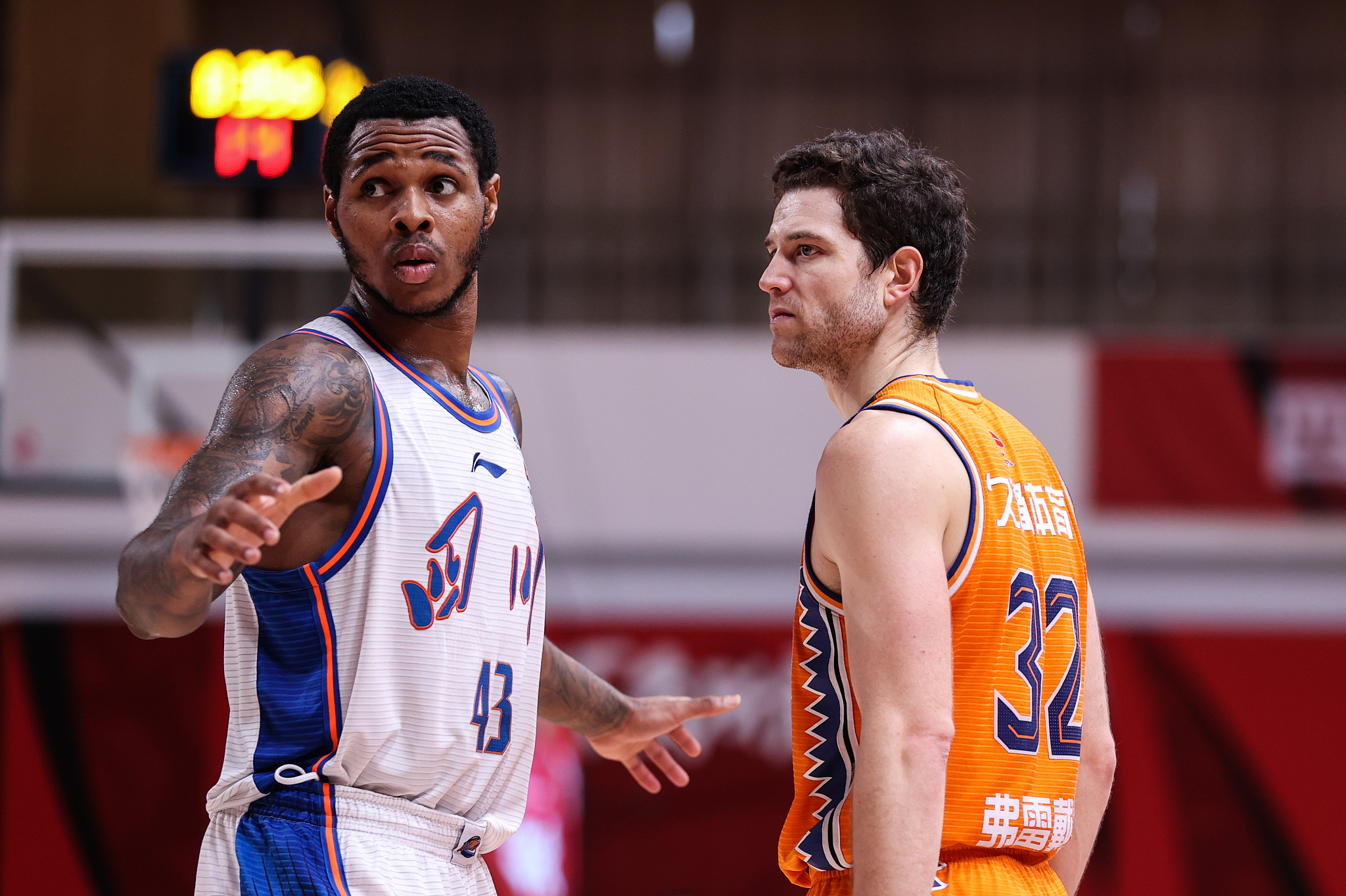 深圳vs上海男篮最新消息,上海男篮为啥厉害了