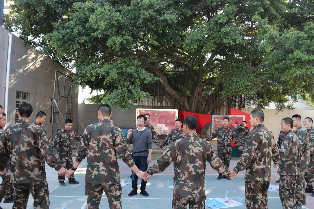 聚焦“第二适应期”丨快来看看*警武**官兵的团体“心理SPA”