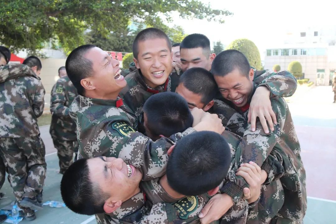 聚焦“第二适应期”丨快来看看*警武**官兵的团体“心理SPA”