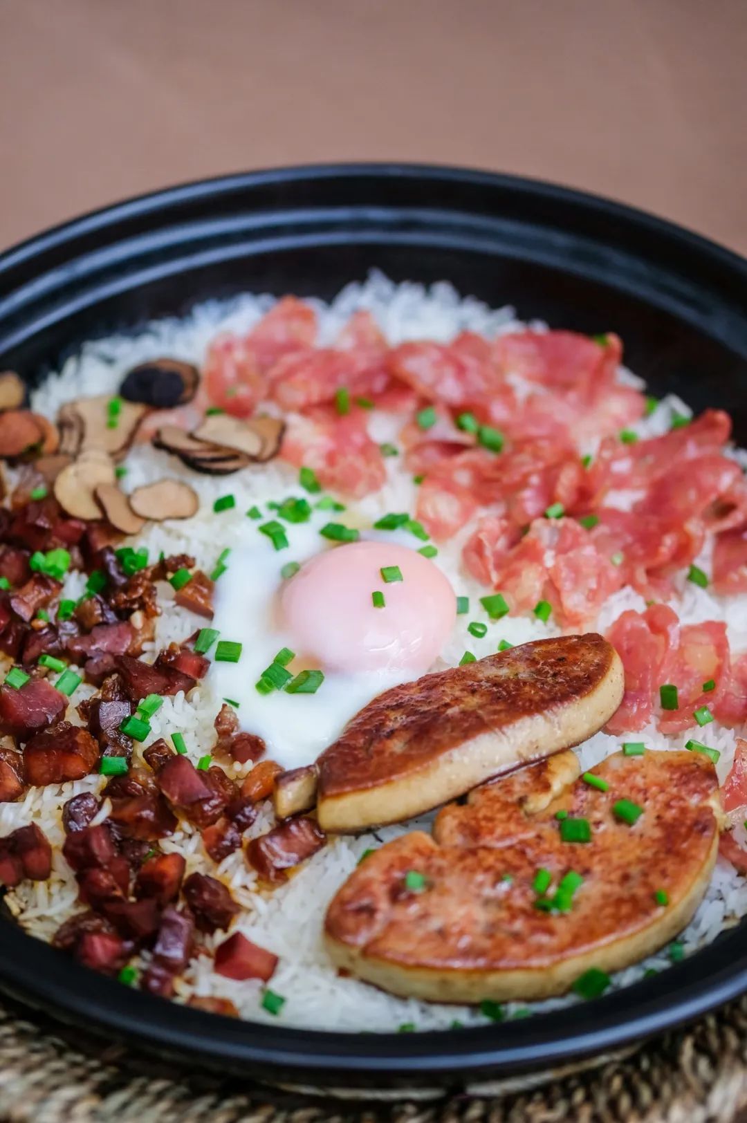 让成都的花胶鲍鱼鸡一姐，给你们讲哈小红袍的故事