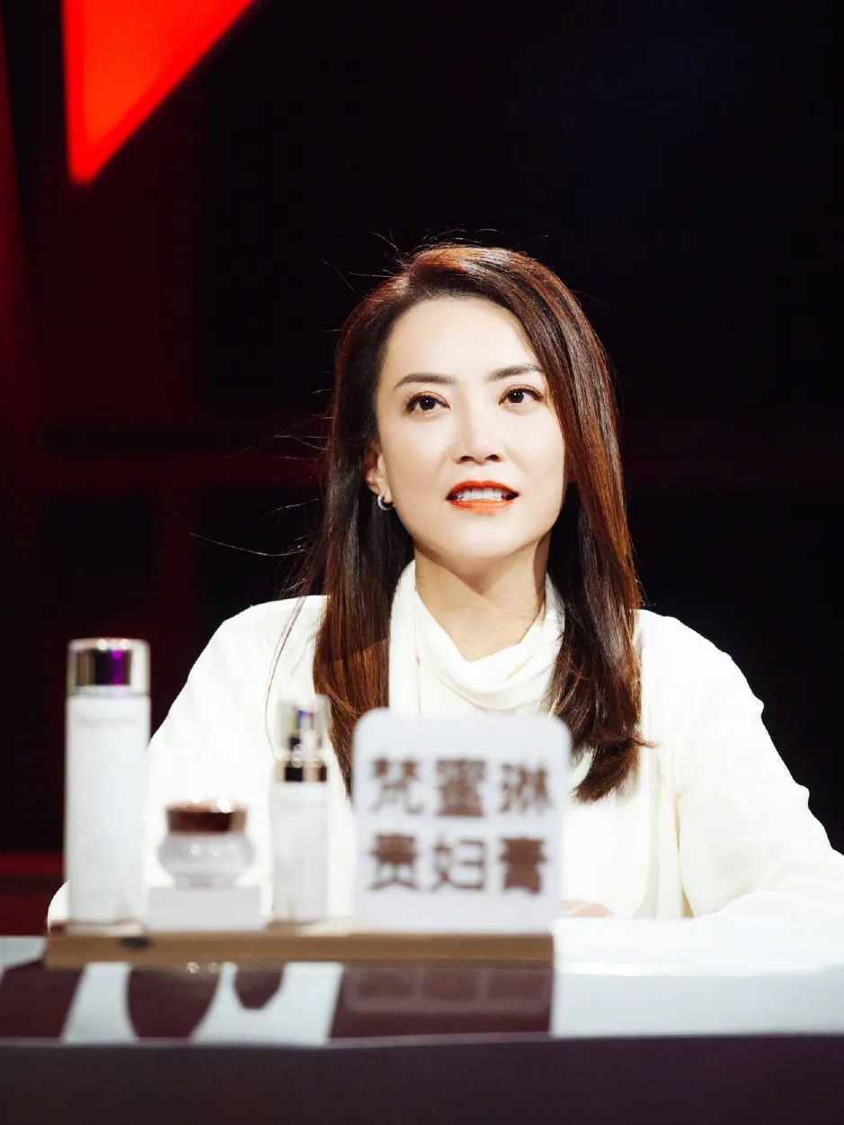 杜华霍汶希什么关系,霍汶希和杜华谁有地位