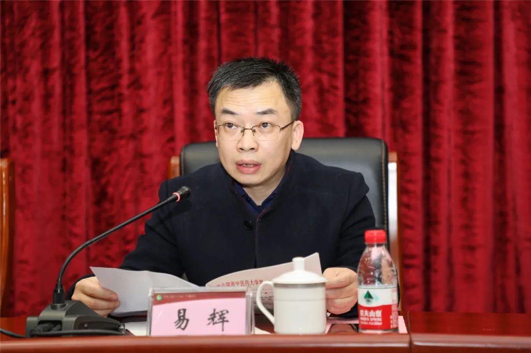 坚守初心使命勇担责任,坚守初心勇担使命简短