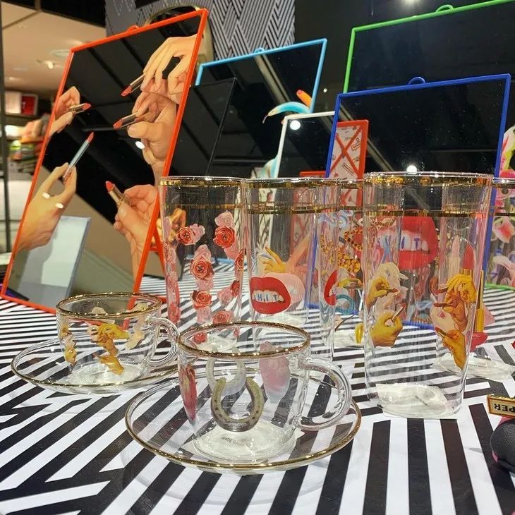 白百何坎肩卫衣,白百何ootd穿搭