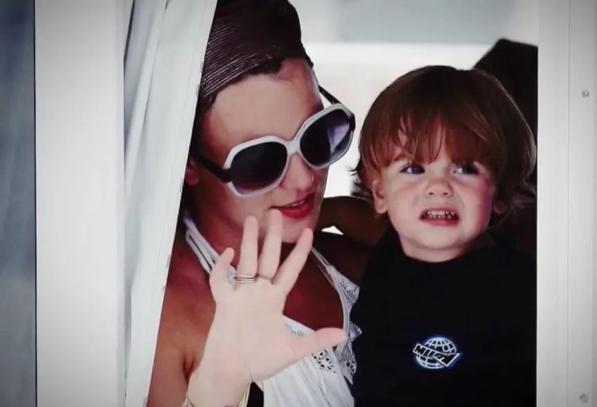 小甜甜布兰妮经历了什么,小甜甜布兰妮如何被解救