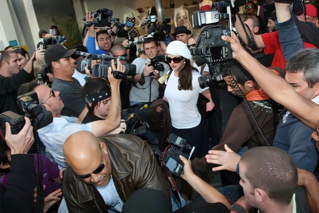 小甜甜布兰妮经历了什么,小甜甜布兰妮如何被解救