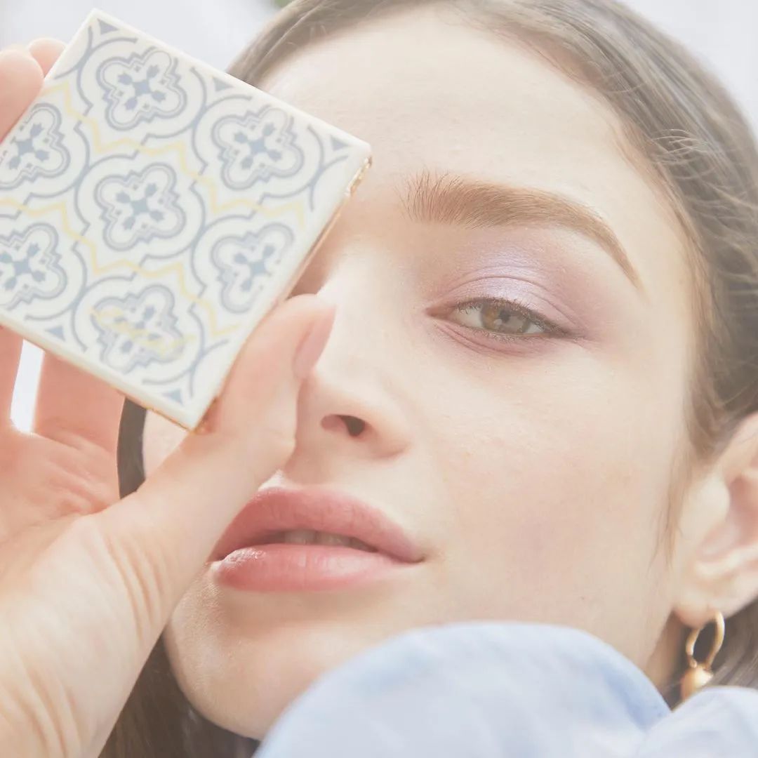 适合春季用的美妆品,春季必备10款时尚美妆新品推荐