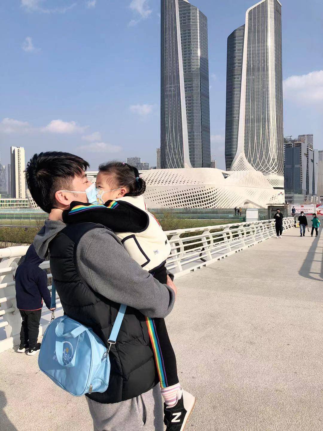 曹睿足球苏宁,江苏苏宁助教曹睿微博