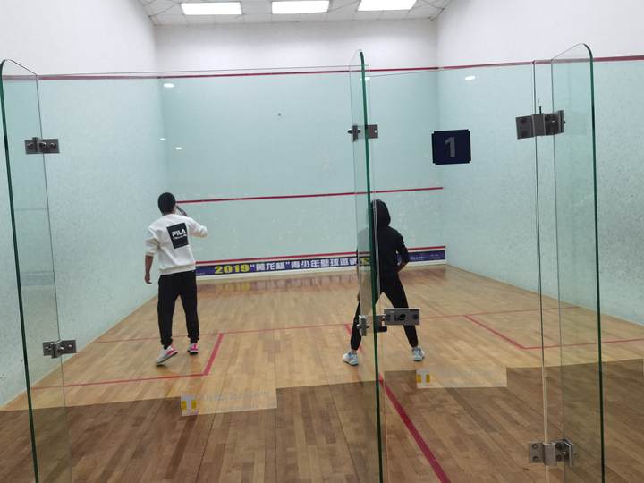 满了，全满了！大年初四，杭州市中心这里人气爆棚