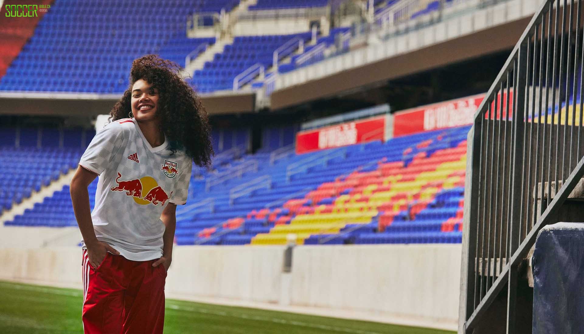 公牛队主场球衣颜色,纽约红牛温哥华红帽足球