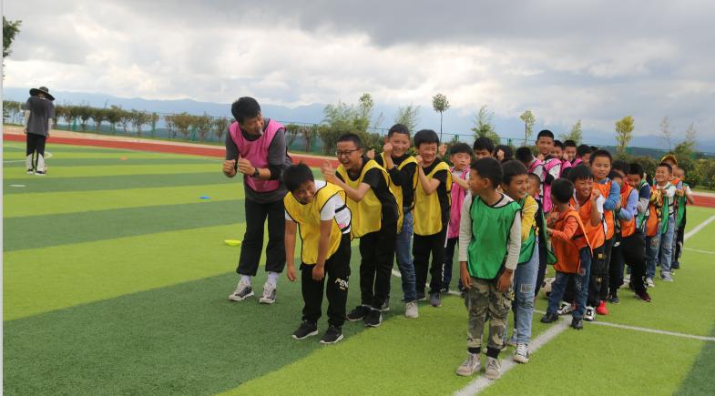 做孩子们的“圆梦人”！看上海师大、西安科大、青海师大的扶贫故事|教育脱贫攻坚微视频接力㉖