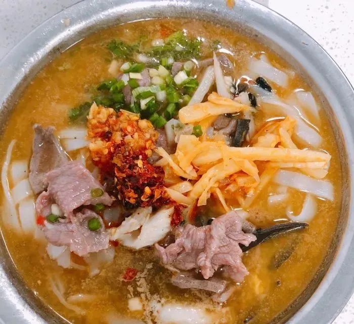 南宁这15家小店，没空调、几乎没座位，却从冬天排队到了夏天！