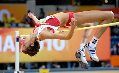 足球场被用于赶集,足球场用于赶集