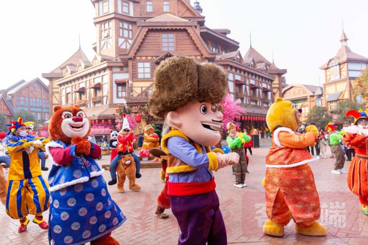 郑州方特梦幻王国激流勇进,郑州方特夜场能玩什么