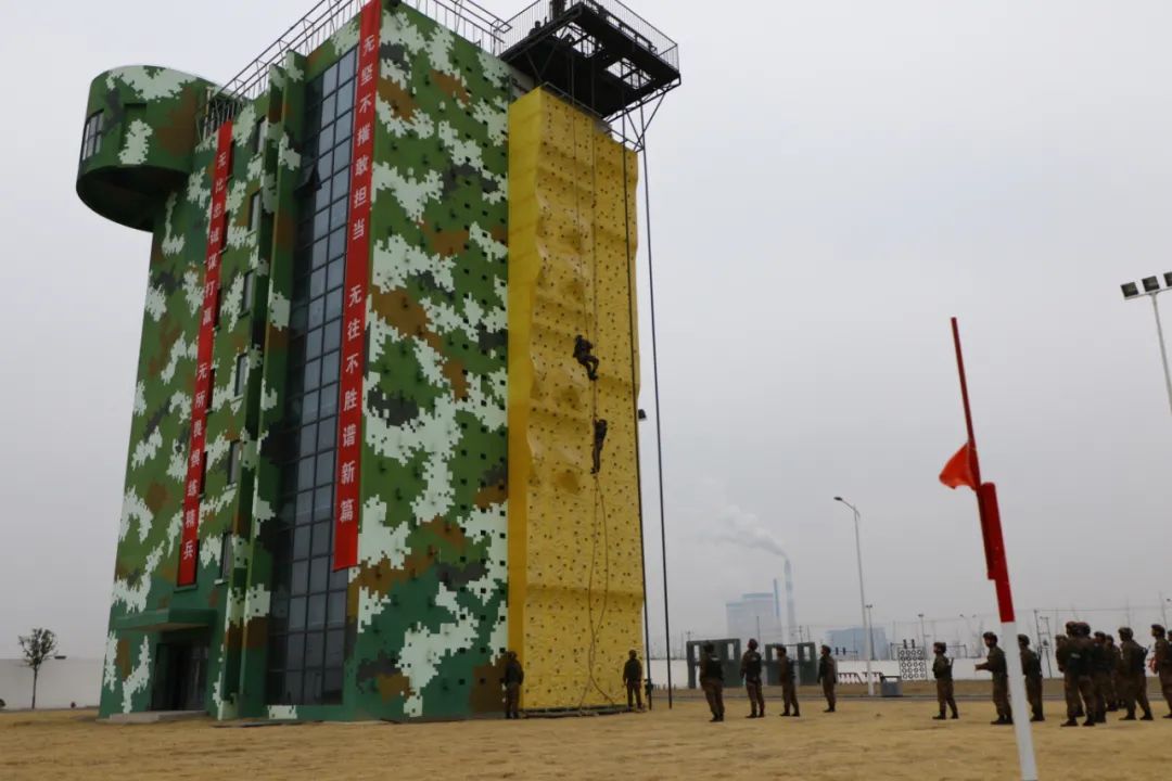 面对考验,预备特战队员比武