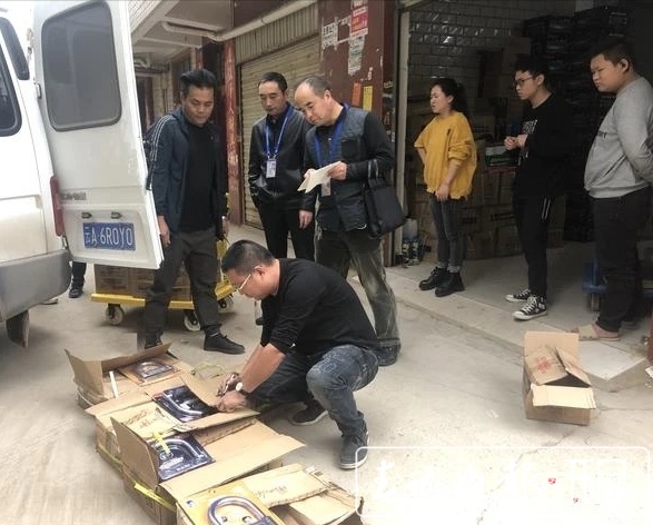 走错门了还能拿钥匙开门,走错家门开锁还打开了