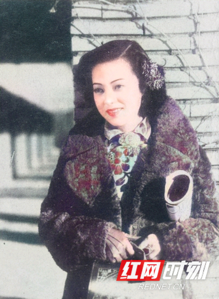 让色彩照进百年历史丨百年抗争：致敬了不起的她