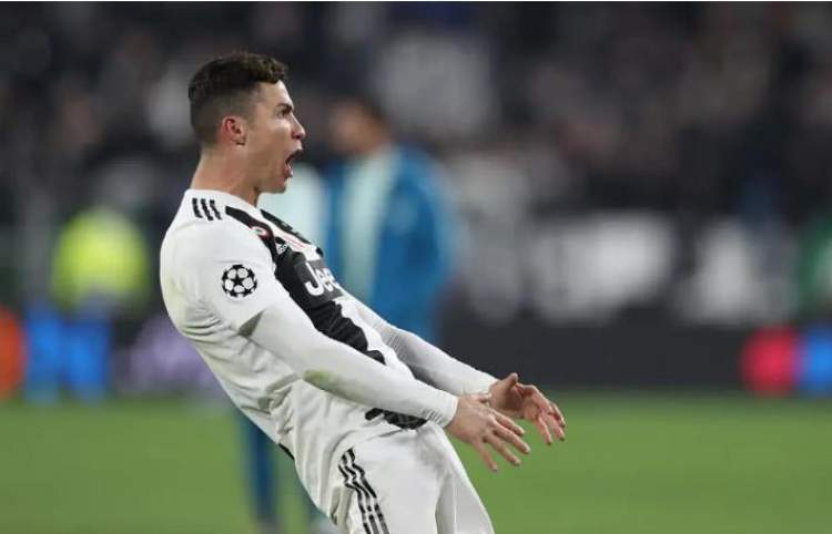 c罗有多自恋,c罗最自恋的一次