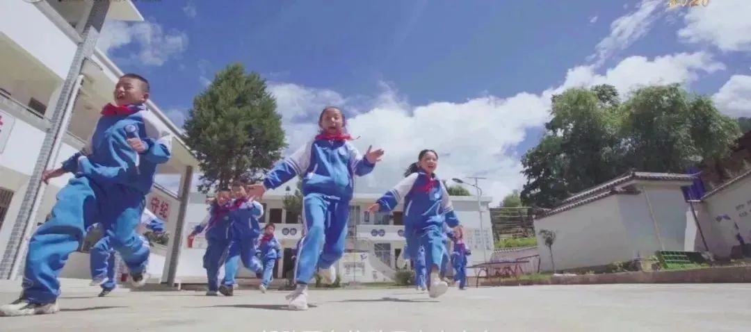 做孩子们的“圆梦人”！看上海师大、西安科大、青海师大的扶贫故事|教育脱贫攻坚微视频接力㉖