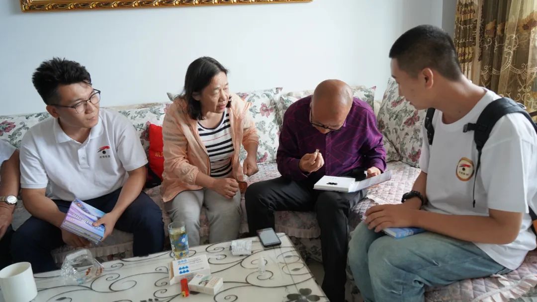 视障人士如何观影光明影院告诉你,光明影院视障人士