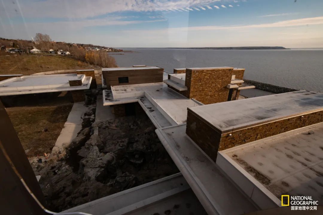 被废弃的私人豪宅,私闯豪宅后续