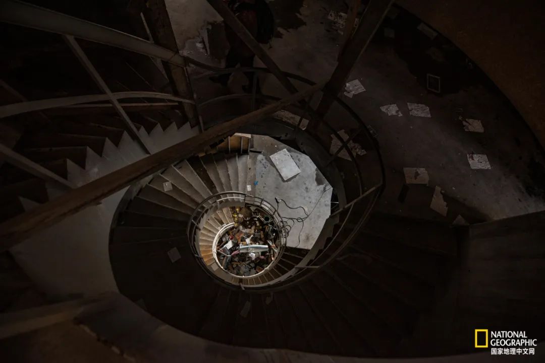 被废弃的私人豪宅,私闯豪宅后续