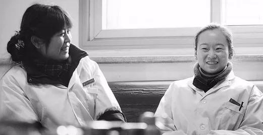 中国入殓师：被问工作就说是民政部门，摸着尸体像冰啤，化妆时逝者眼睛突然睁开