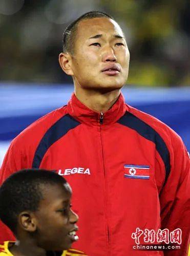 朝鲜国脚郑大世,朝鲜球星郑大世现在哪里