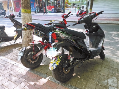 生死时速！拼改装电动车竟能跑百码郑州将加强监督检查