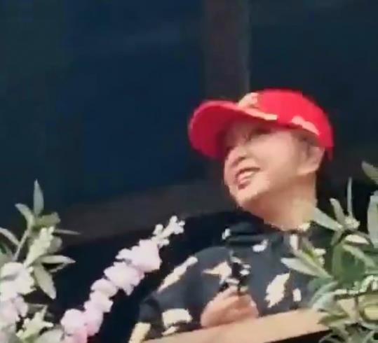 刘晓庆面容苍老遮脸,71岁刘晓庆素颜照片图文