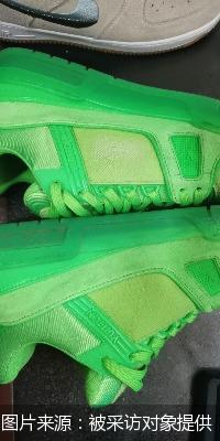 lv油边开裂破损修复多少钱,lv邮差包油边爱开裂吗