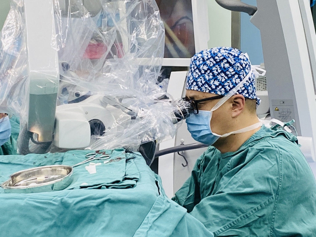 神经科潘海鹏,成都市潘海鹏