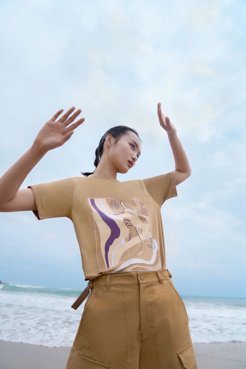 李宁肖战同款上衣,中国李宁巴黎时装周肖战同款