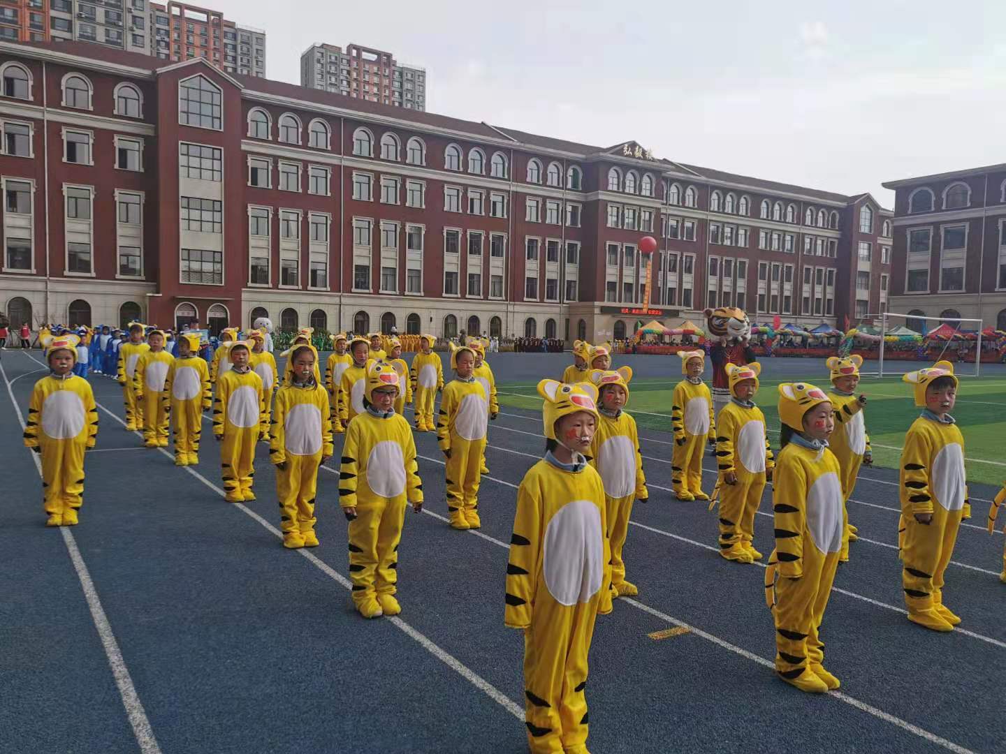 小班亲子运动会游戏,幼儿园亲子运动会游戏环节串词