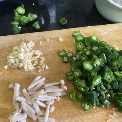 青笋炒虾仁减脂餐,虾仁炒西兰花减脂餐做法