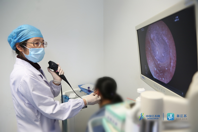 耳朵进了虫子医生能看到吗,耳朵里进虫子找什么医生