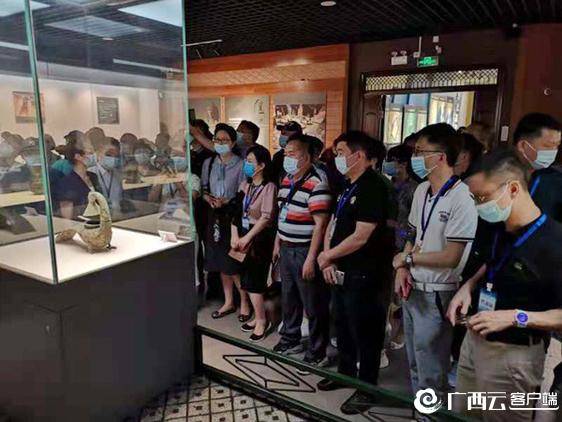 鍏ㄥ浗鐪佸厷鎶ラ泦鍥㈠獟浣撹瀺鍚堢爺璁ㄤ細,鍏ㄥ浗鏂伴椈宸ヤ綔鑰呭崗浼氭柊鏄ヨ仈璋婁細