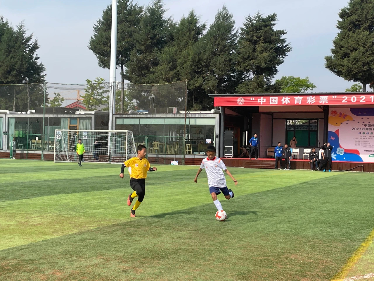 「丽江热线」燃爆了！丽江校园足球风云正起