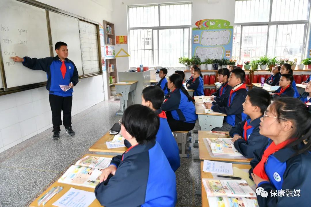 这位新时代好少年是保康县城关镇小学的准字号“公益达人”
