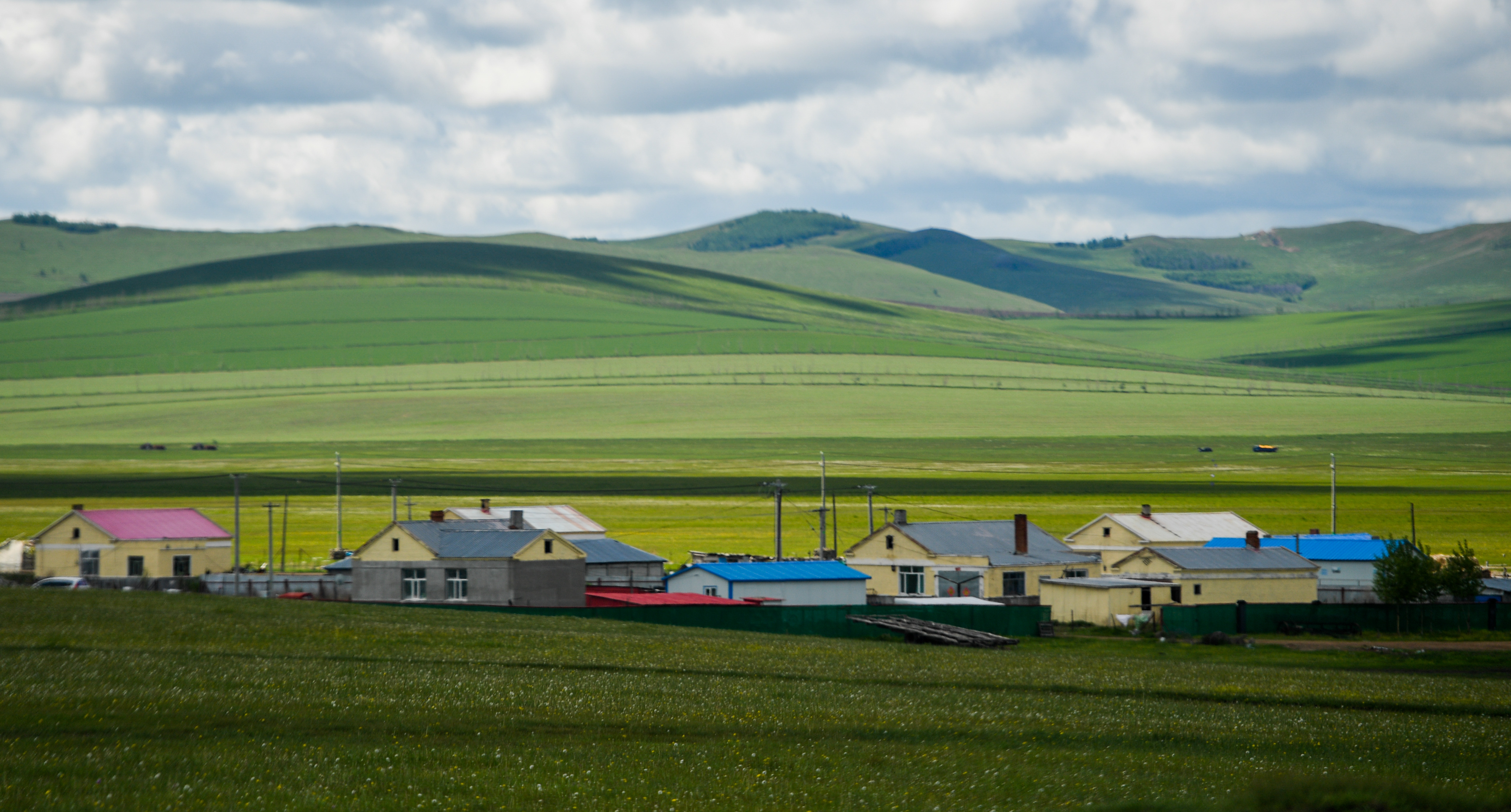 草原天路10月景色,草原天路美景视频大全