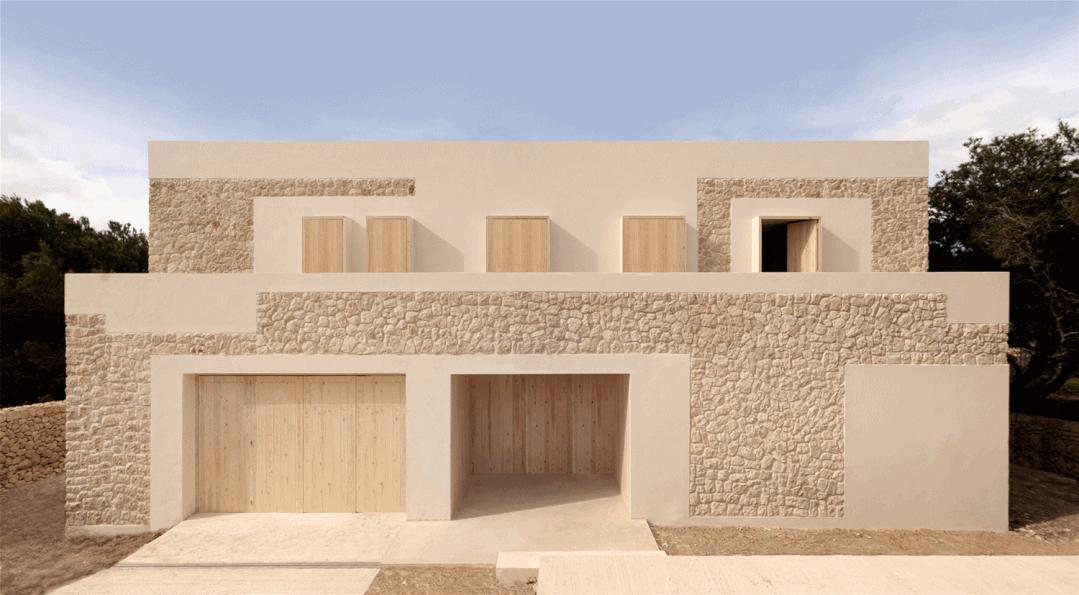 素色灰瓷砖和花纹灰砖拼接,石材和陶土砖铺装